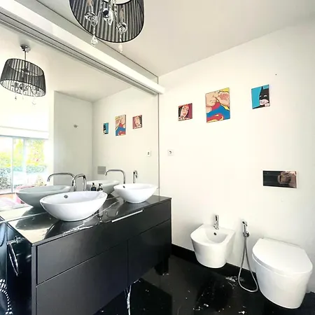 Exclusive Luxury With S-pool & Garden Villa Porto