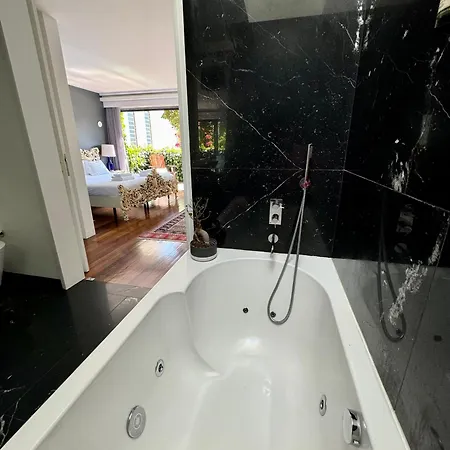 Exclusive Luxury With S-pool & Garden Villa Porto